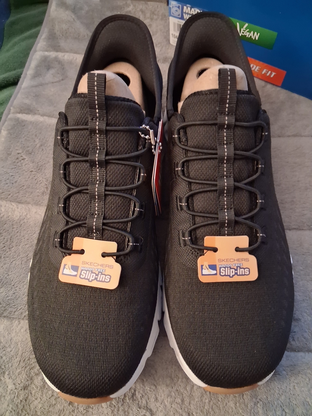 Skechers Tranquility Black Slip-On Knit Sneakers New w/tag, & box.